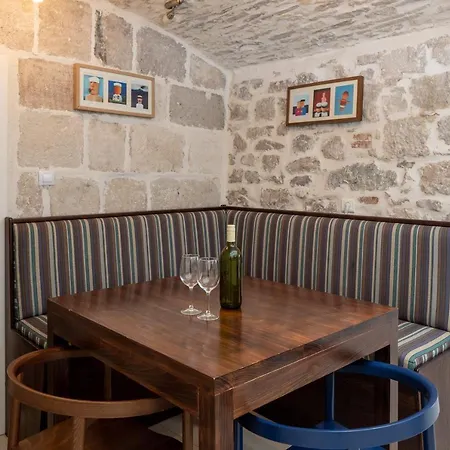 アパート Luxury Spacious In The Heart Of スプリト