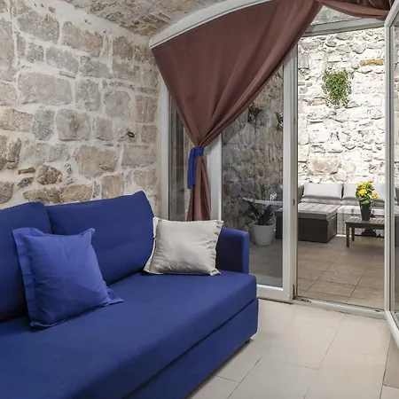 Luxury Spacious In The Heart Of Apartment *