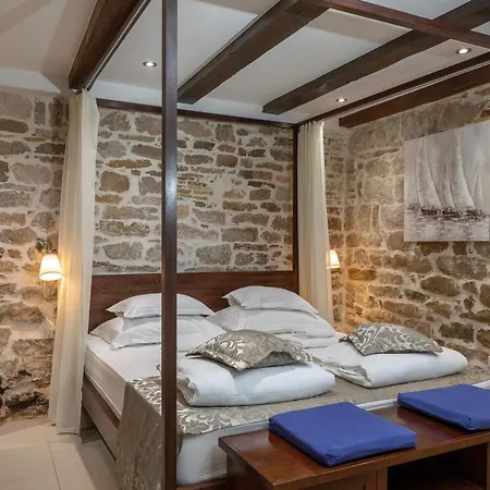 Luxury Spacious In The Heart Of
