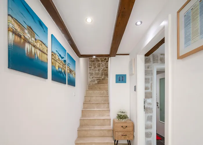 Daire Luxury Spacious In The Heart Of Split