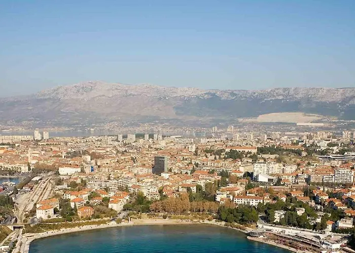 Daire Luxury Spacious In The Heart Of *