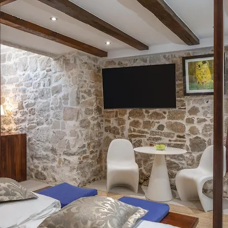 Luxury Spacious In The Heart Of Lägenhet *